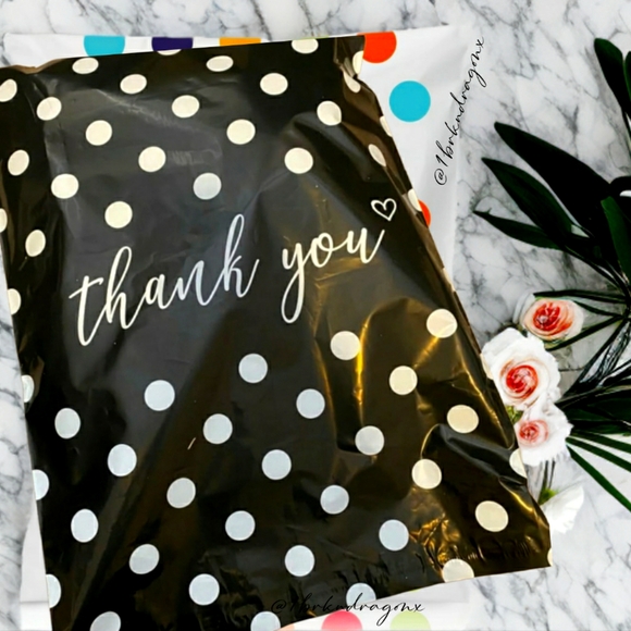 NWT Posh Mailers Shipping Supplies Poly Waterproof 10 x 13 Free Tissue 2 Colors - Picture 1 of 16